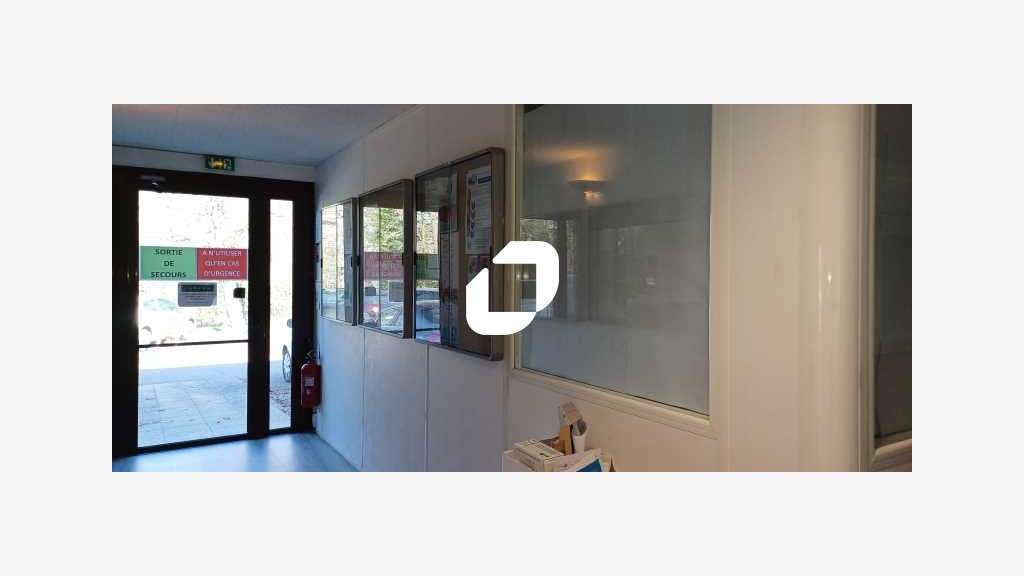 A louer Bureaux 800m² Aubergenville
