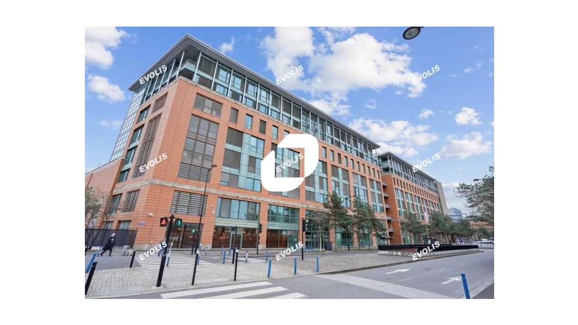 A louer Bureaux 1323m² Aubervilliers