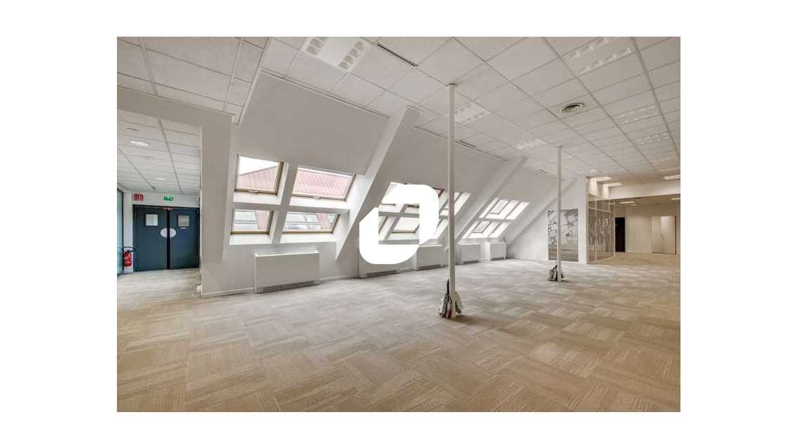 A louer Bureaux 593m² Aubervilliers