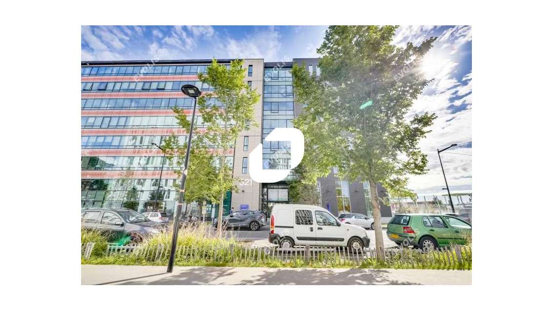 A louer Bureaux 844m² Aubervilliers