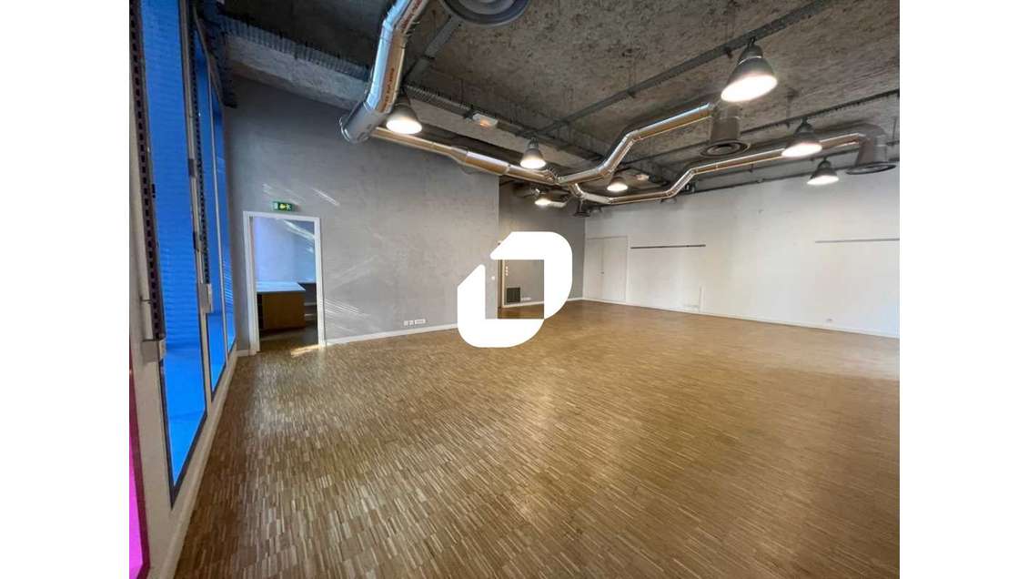 A louer Bureaux 333m² Aubervilliers
