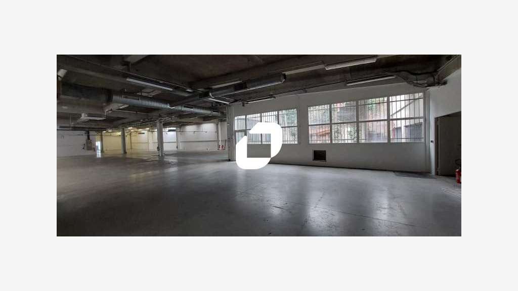 A louer Bureaux 1400m² Aubervilliers