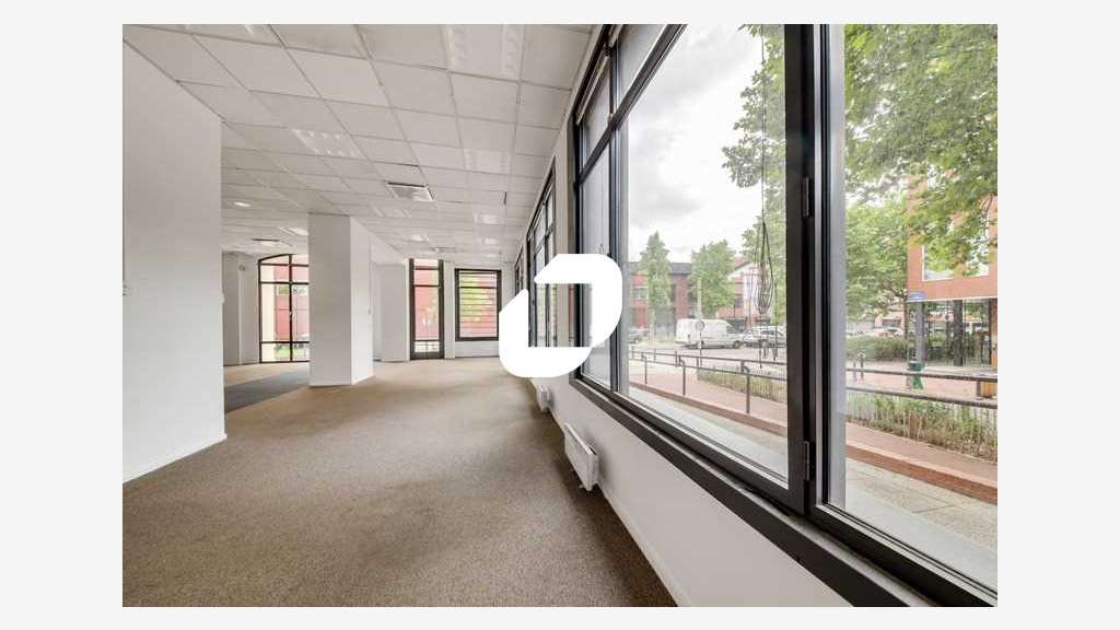 A louer Bureaux 1016m² Aubervilliers