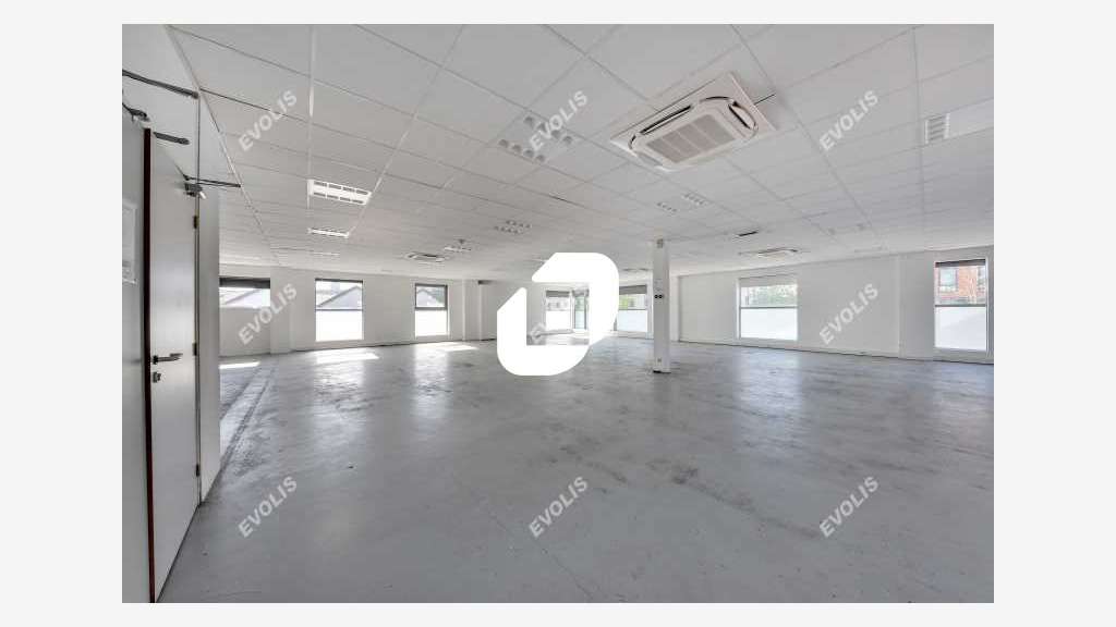 A louer Bureaux 3021m² Aubervilliers