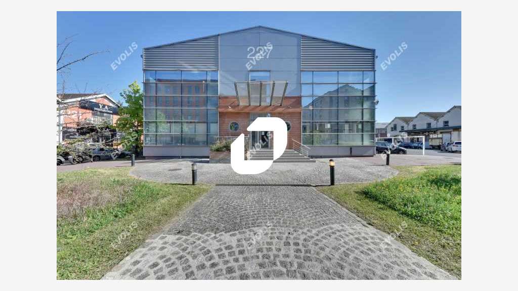 A louer Bureaux 3021m² Aubervilliers