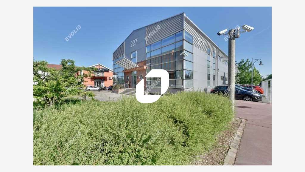 A louer Bureaux 3021m² Aubervilliers