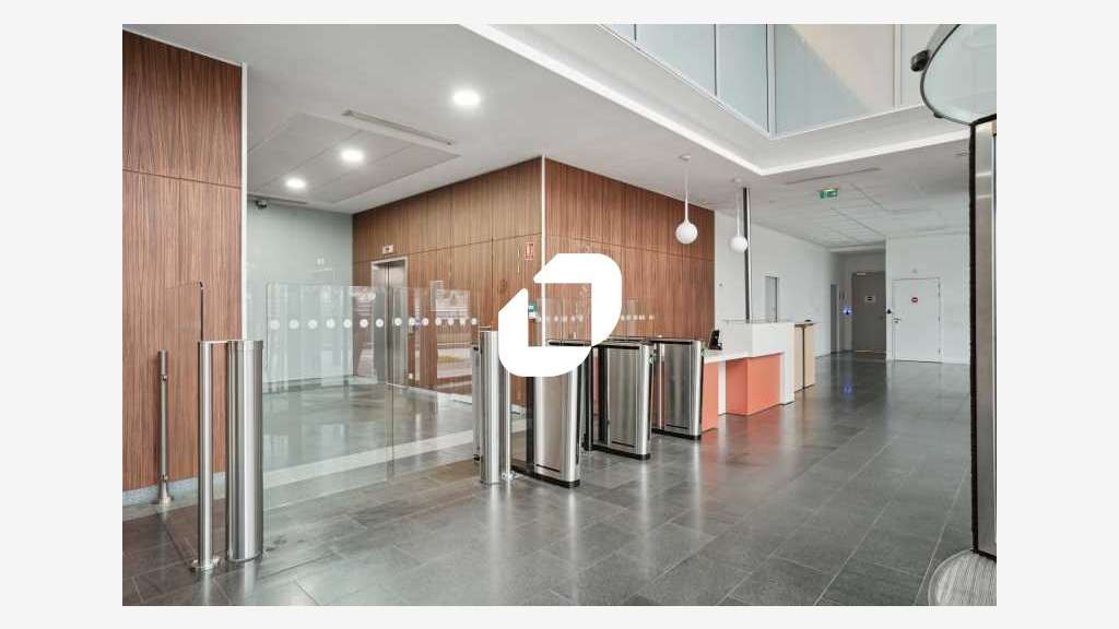 A louer Bureaux 1323m² Aubervilliers