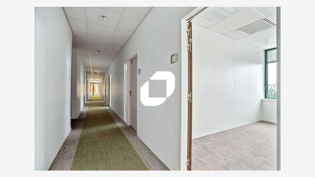 A louer Bureaux 1323m² Aubervilliers