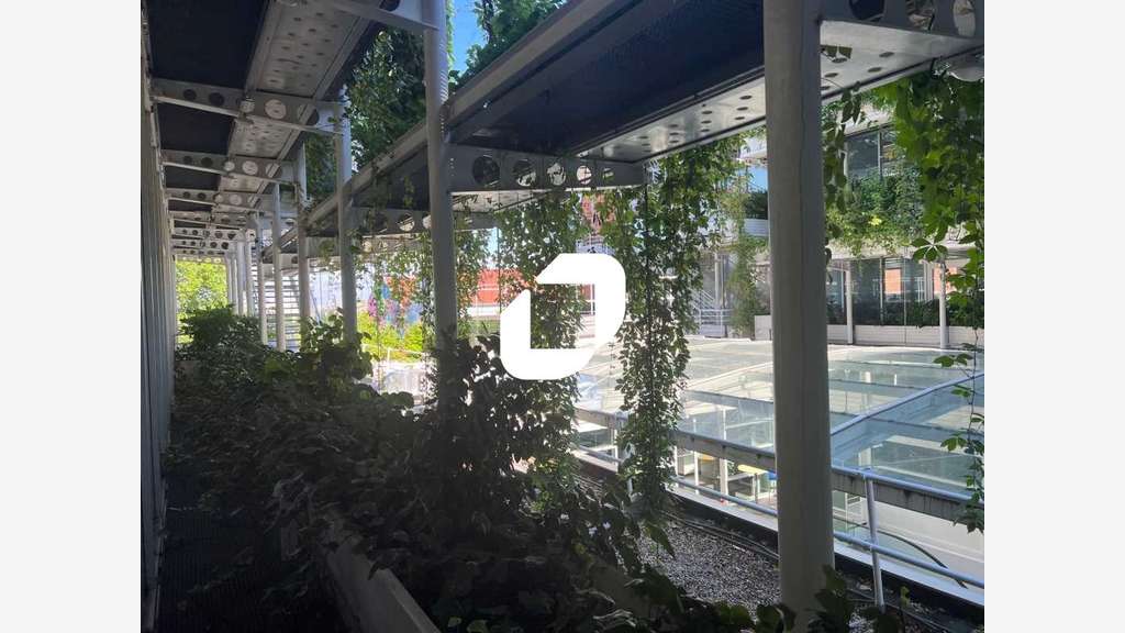 A louer Bureaux 1746m² Aubervilliers