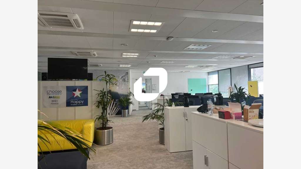A louer Bureaux 476m² Aubervilliers