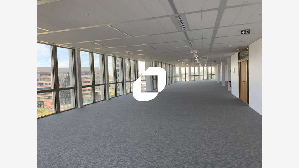 A louer Bureaux 664m² Aubervilliers
