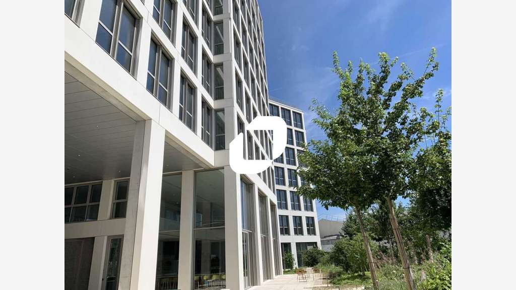 A louer Bureaux 664m² Aubervilliers