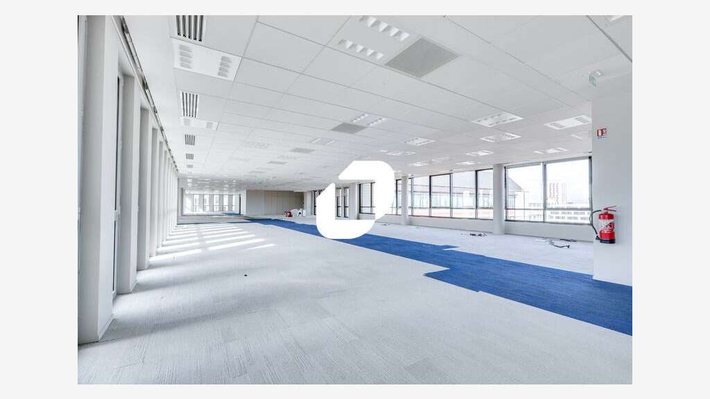 A louer Bureaux 844m² Aubervilliers
