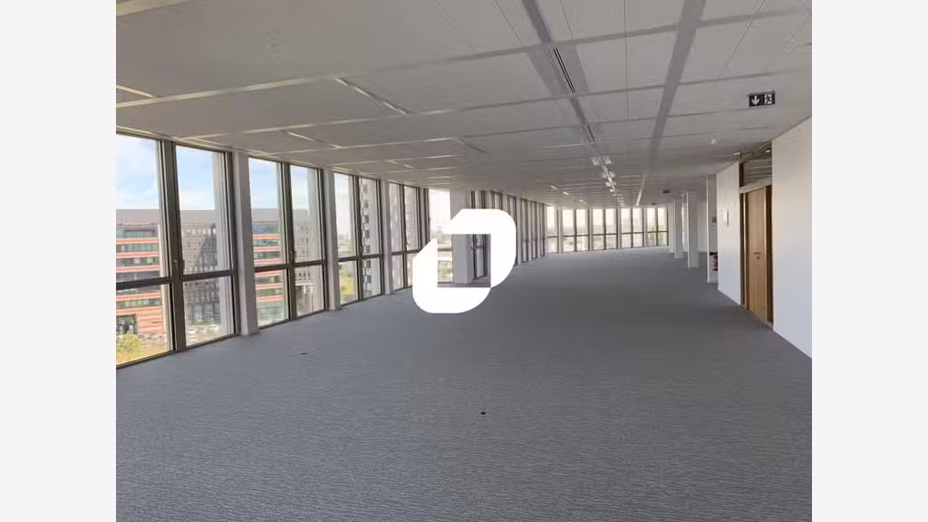 A louer Bureaux 1273m² Aubervilliers