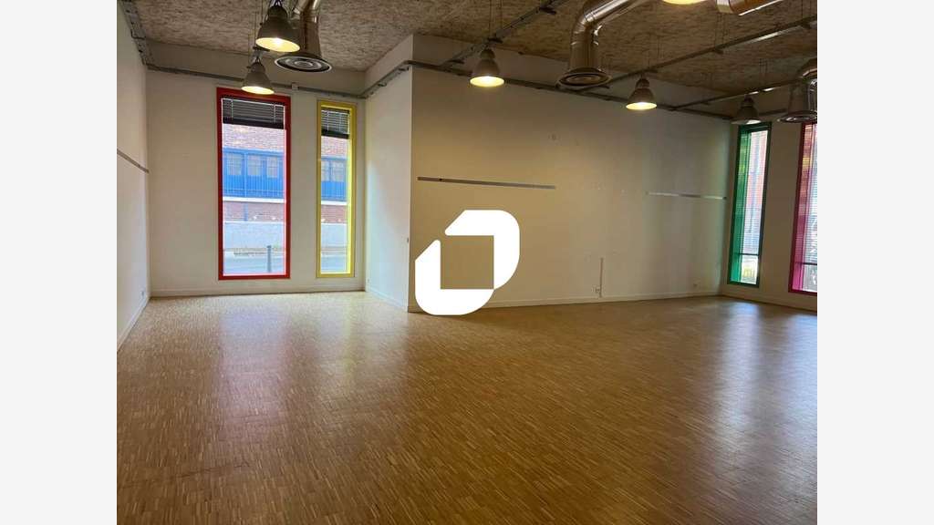 A louer Bureaux 333m² Aubervilliers