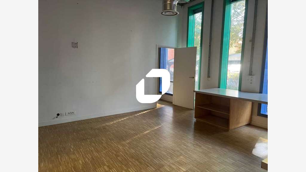 A louer Bureaux 333m² Aubervilliers