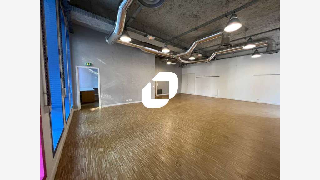 A louer Bureaux 333m² Aubervilliers