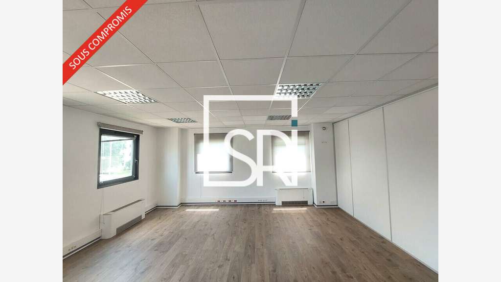 A louer bureaux 149m² R+1 à Aubière