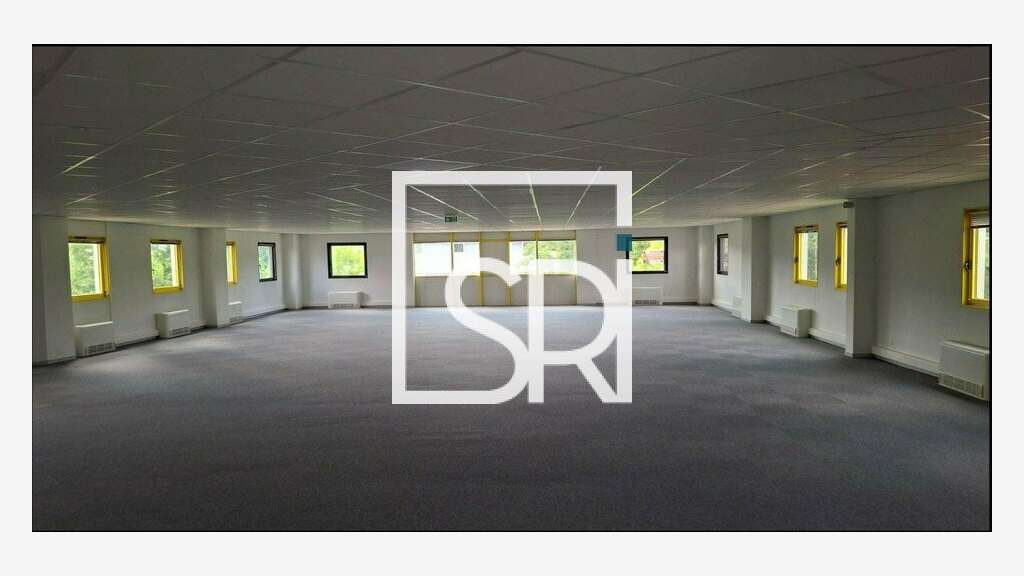 Bureaux 285m² à louer ZA La Pardieu à Aubière