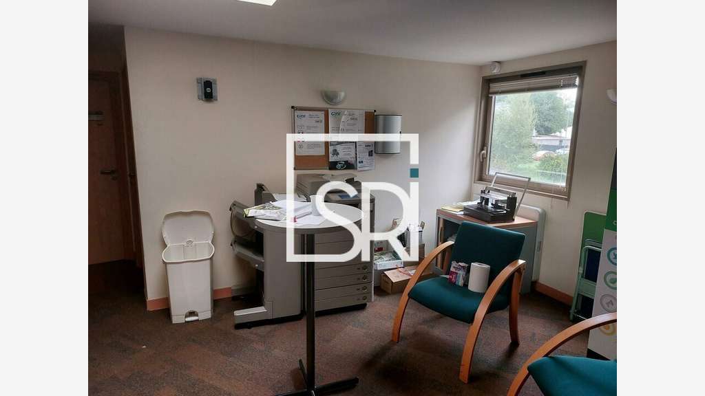 Bureaux à partir de 152m² à louer à Aubière
