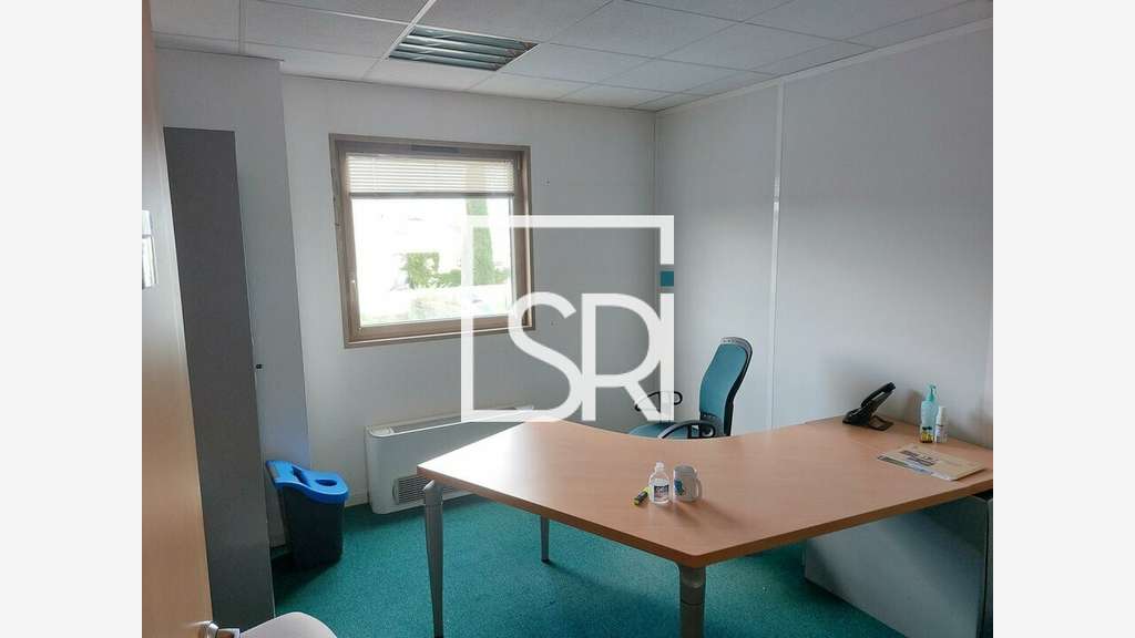Bureaux à partir de 152m² à louer à Aubière
