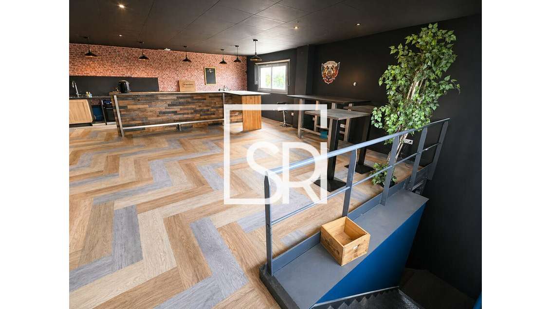 Bureaux 150m² à louer axe très fréquenté d'Aubière