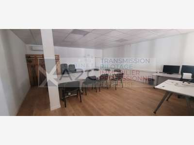 À LOUER BUREAUX PROFESSIONNELS 374 M² AUBIGNY-LES 