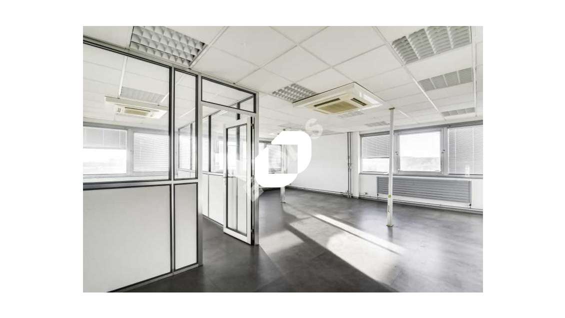 A louer Bureaux 248m² Aulnay sous bois