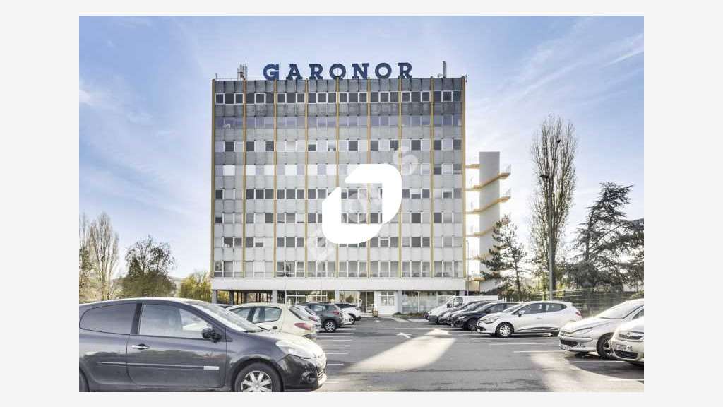 A louer Bureaux 320m² Aulnay sous bois