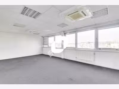 A louer Bureaux 271m² Aulnay sous bois