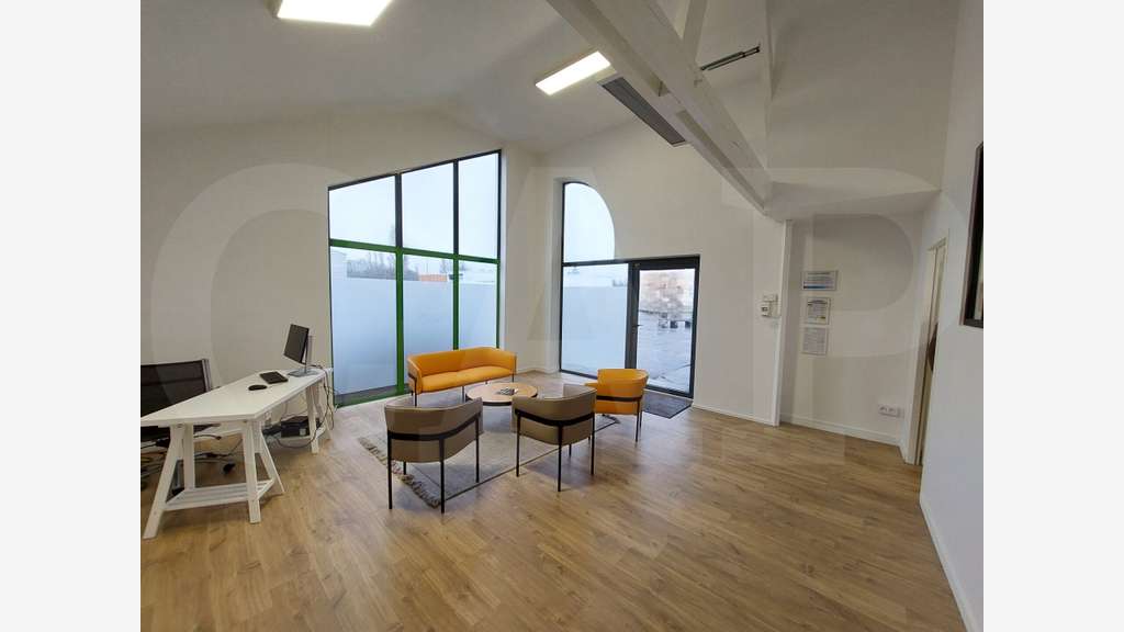 A louer bureaux 95m² zone dynamique d'Auray