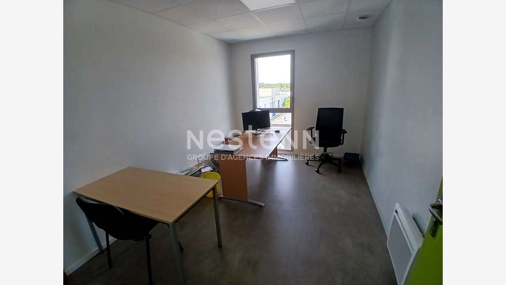 A louer bureaux de 55m² sur Auray porte Océane