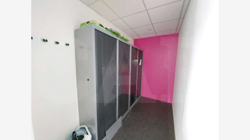 A louer bureaux de 100m² accès pratique à Auray