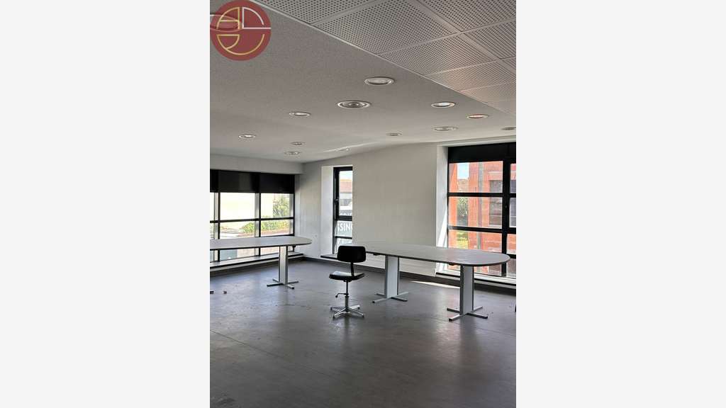 à louer bureau 140m² R+1 avec ascenseur Auterive