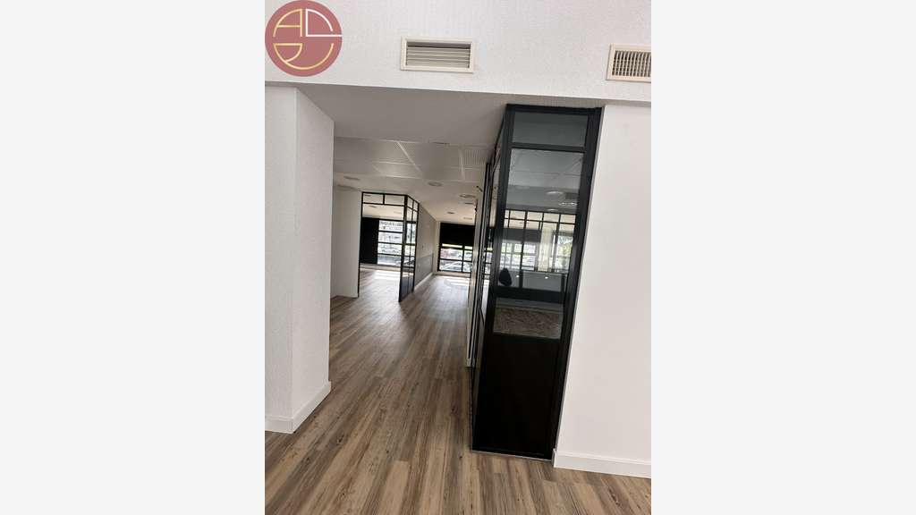 A louer bureau 148m² au 1er étage à Auterive