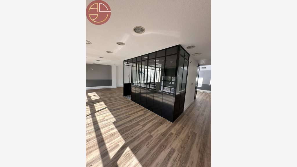 A louer bureau 148m² au 1er étage à Auterive