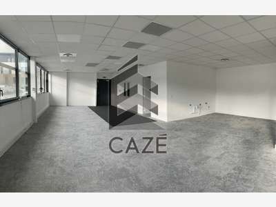 A louer bureaux 409m² à Pessac Haut Levêque