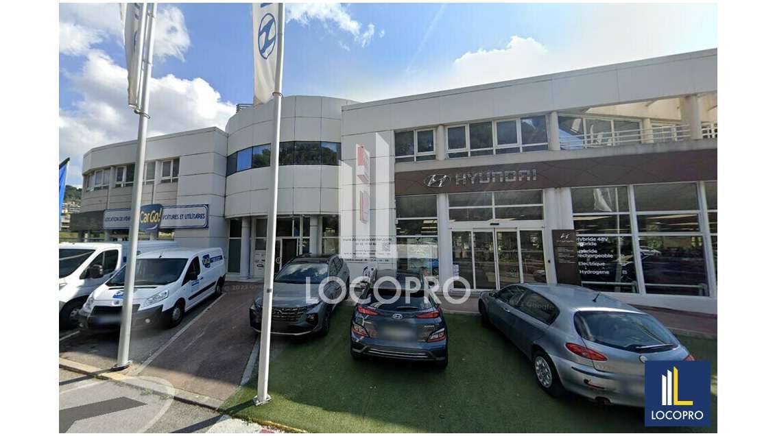 A louer bureaux 301m² au Cannet Avenue du Campon