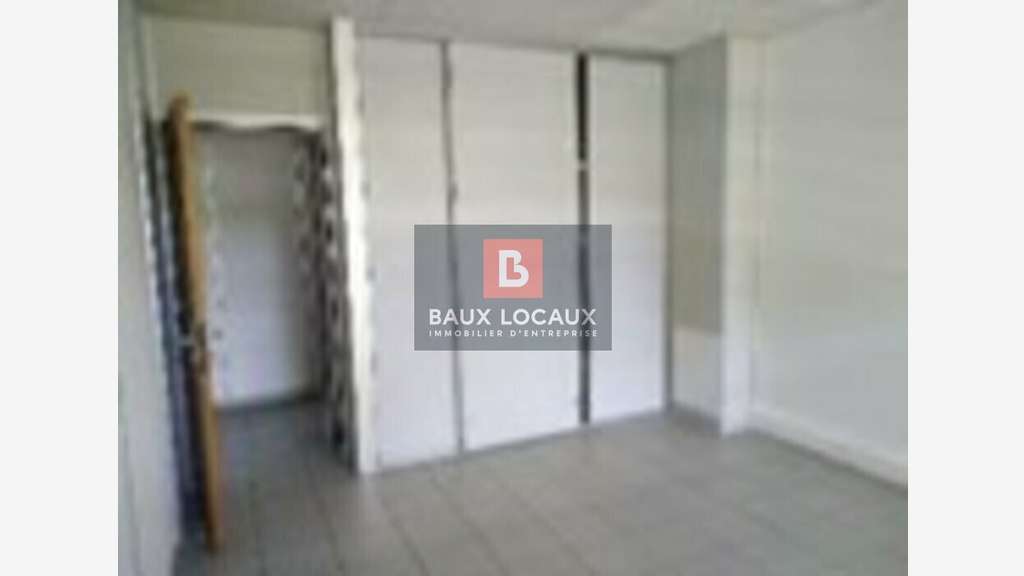 Bureaux 71m² RDC à louer Avignon proche Cap Sud