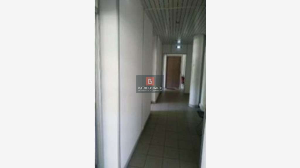 Bureaux 71m² RDC à louer Avignon proche Cap Sud