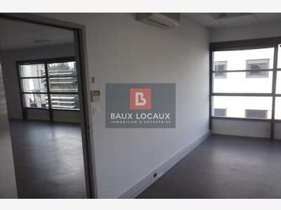 Bureaux 92m² R+2 à louer à Avignon proche Cap Sud