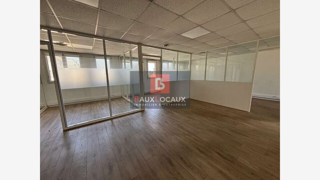 Bureaux à louer 92m² R+3 à Avignon