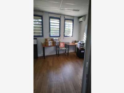 Bureaux 64m² RDC à louer à Avignon proche Cap Sud