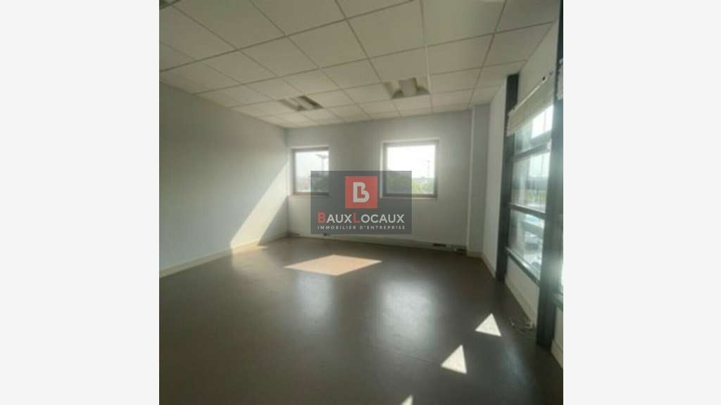 Bureaux 39m² R+1 à louer empl stratégique Avignon
