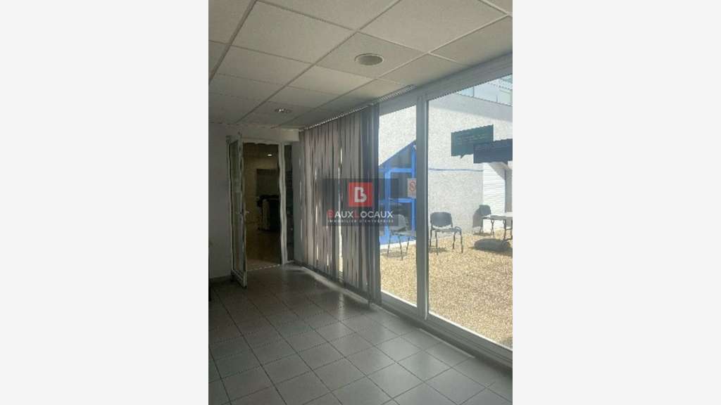 A louer bureaux 845m² divisibles Avignon  Capsud