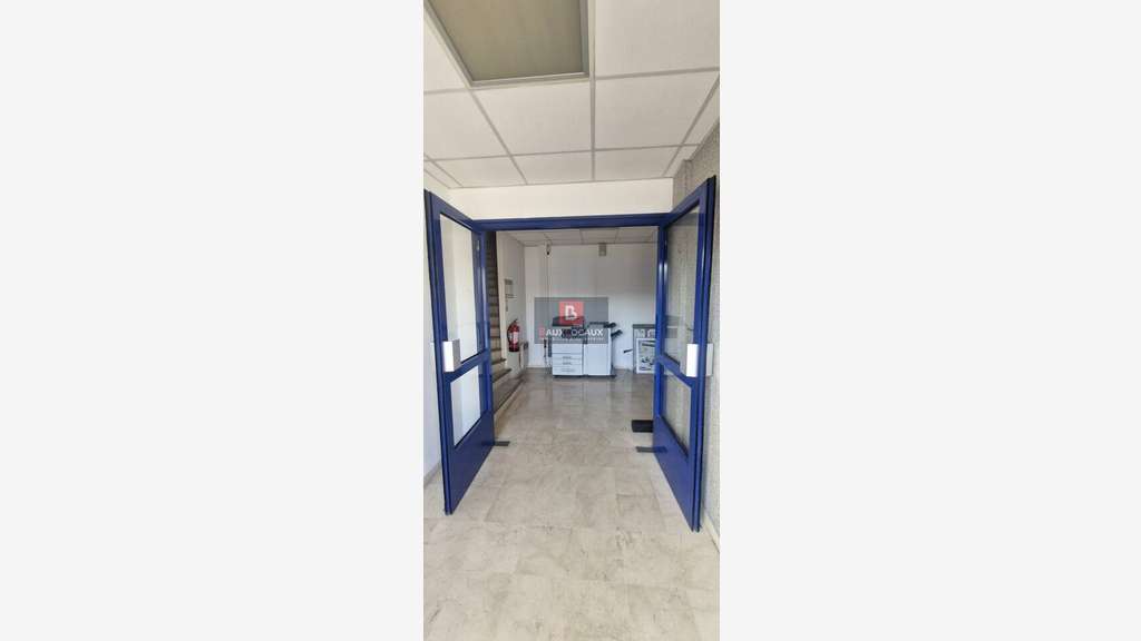 A louer bureaux 845m² divisibles Avignon  Capsud