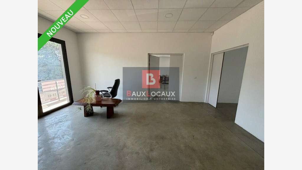 Bureaux 105m² R+1 à louer en ZFU à Avignon