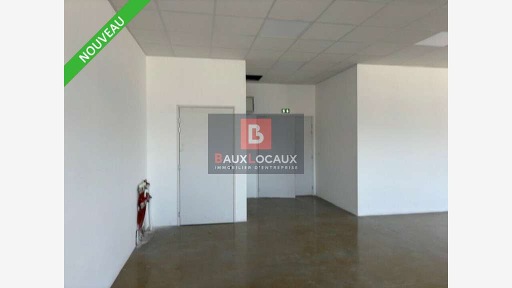Bureaux 65m² R+1 à louer à Avignon en ZFU