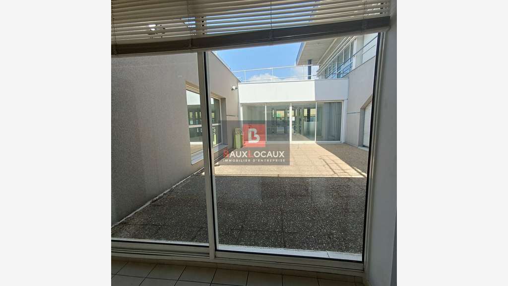 A louer bureaux 222m² proche Capsud à Avignon