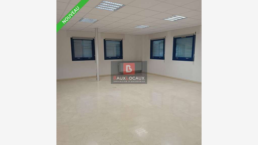 A louer bureaux 323m² proche Capsud à Avignon